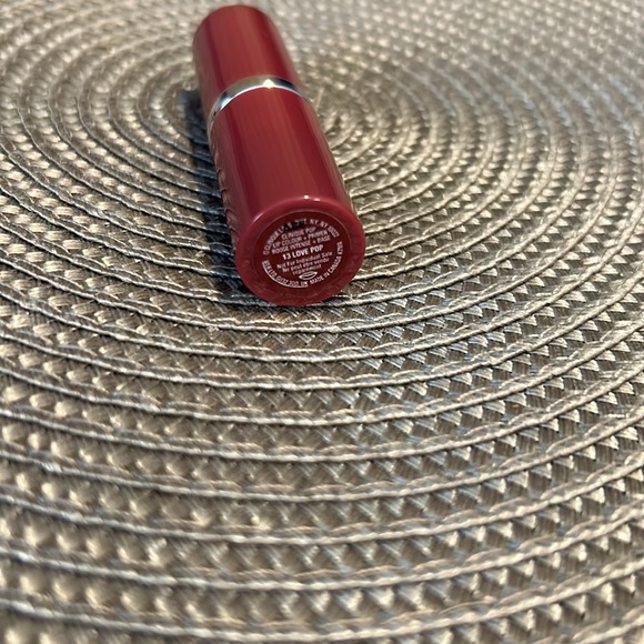 New Clinique Pop Lip-color plus Primer Rogue Intense plus Base Love Pop lipstick - Picture 6 of 7
